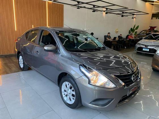 NISSAN VERSA 1.6 16V FLEXSTART SV 4P XTRONIC NISSAN VERSA 1.6 16V FLEXSTART SV 4P XTRONIC